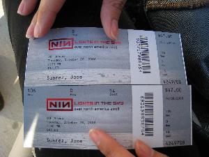<a href='concert.php?concertid=735'>2008-10-28 - UCF Arena - Orlando</a>